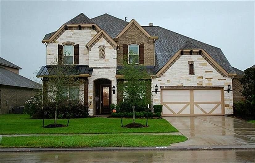 1st image of 276 Westwood Dr