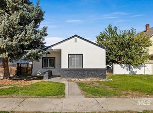 416 E 3rd St, Emmett, ID 83617