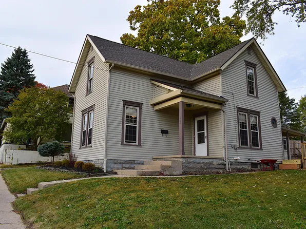 132 Walnut St, Mechanicsburg, OH 43044