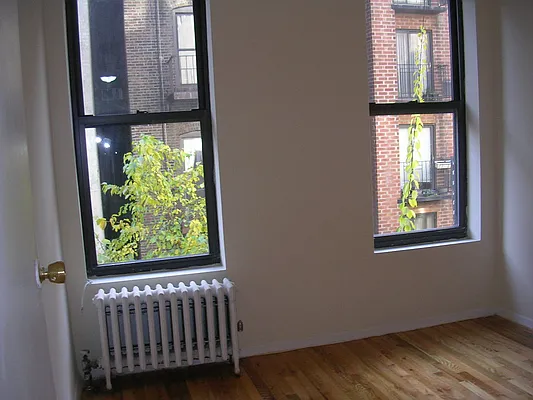 Rented by RV Realty | media 28