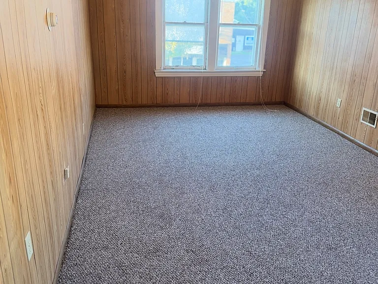 2501 Pine Ave #2 — Photo 4