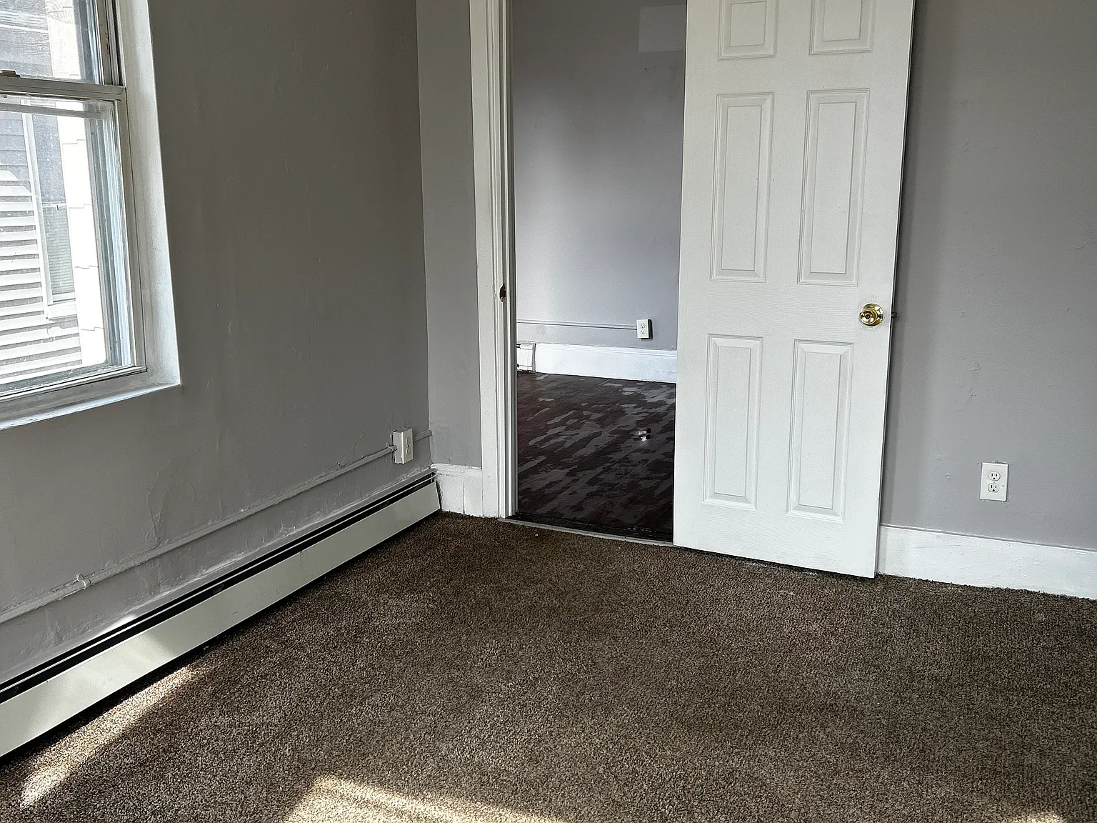 2 bed, $1,050 — Photo 4