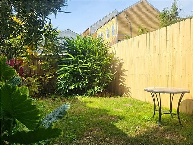 1118 Foucher St — Photo 15