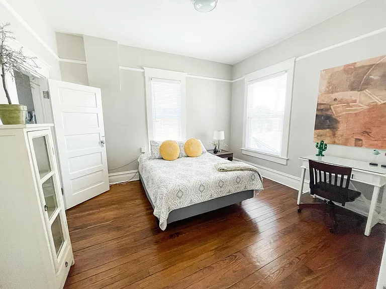 811 W Missouri Ave — Photo 11