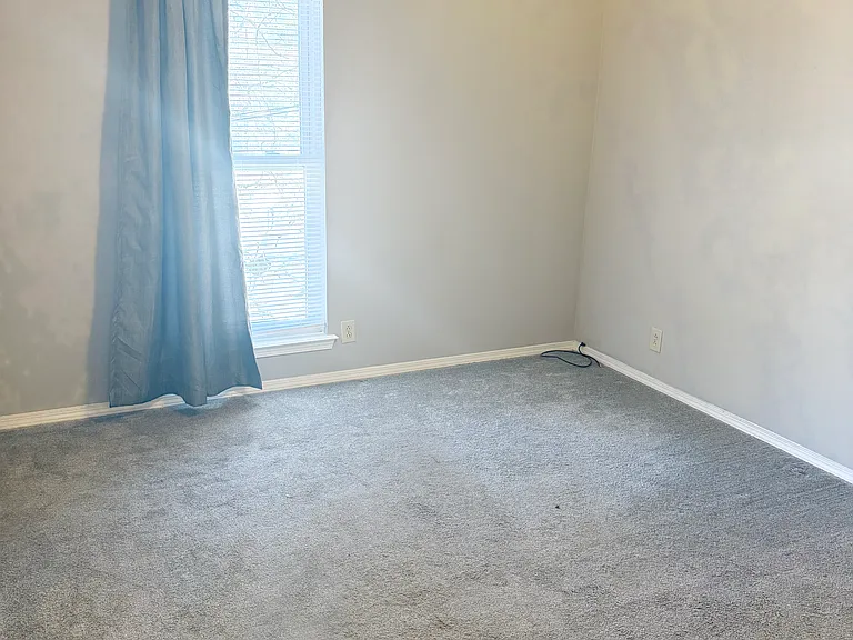 514 Highland View Dr — Photo 8
