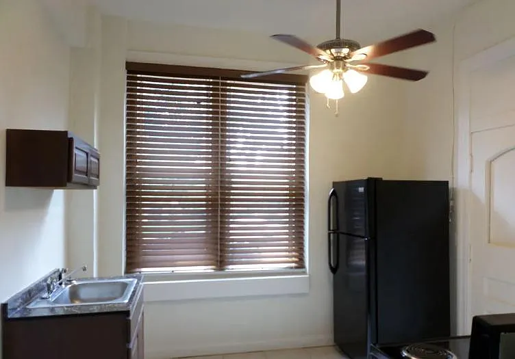 1 bed, 650 sqft, $800 — Photo 4