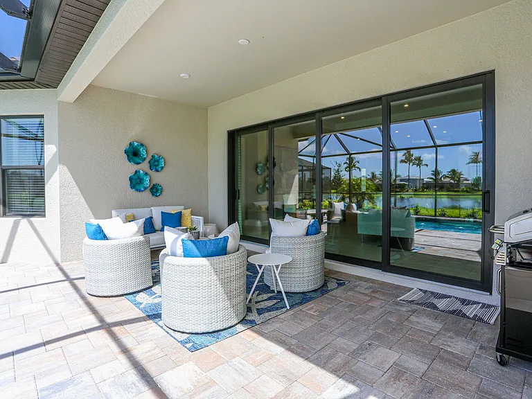 15318 Aprile St — Photo 17