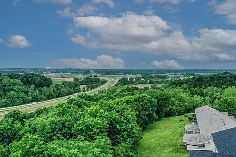 1406 Windcrest Ct — Photo 14