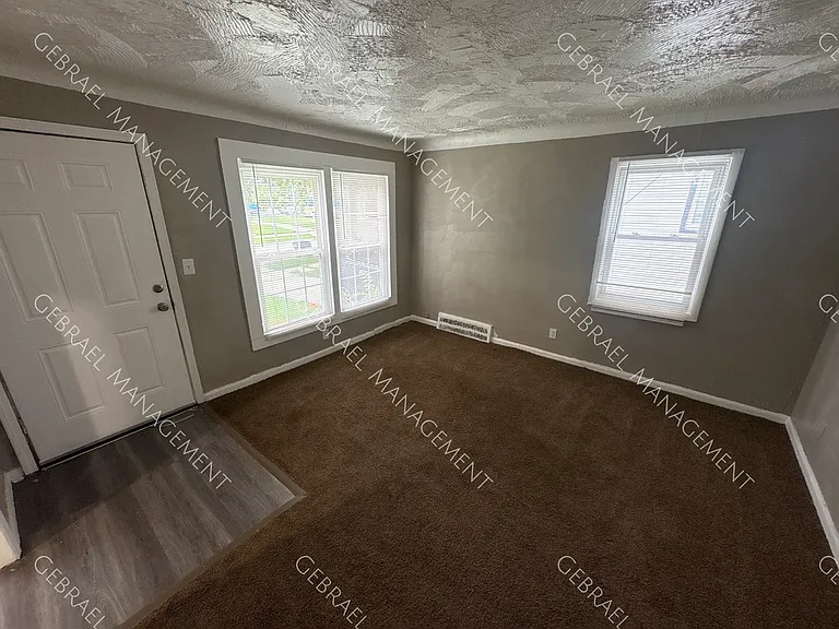 8606 Strathmoor St — Photo 5