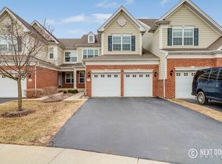 1112 Iron Horse Ct, Elgin, IL 60124