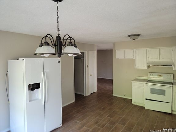 5th image of 5826 LAKE WIND ST