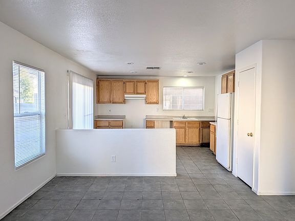 2nd image of 1186 Golden Apple St