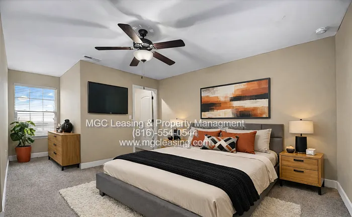 2110 Hickoryleaf Ln — Photo 2