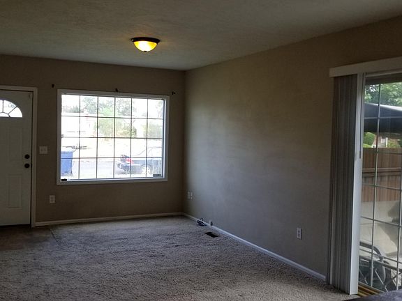 5th image of 118 E Rockwell Ave