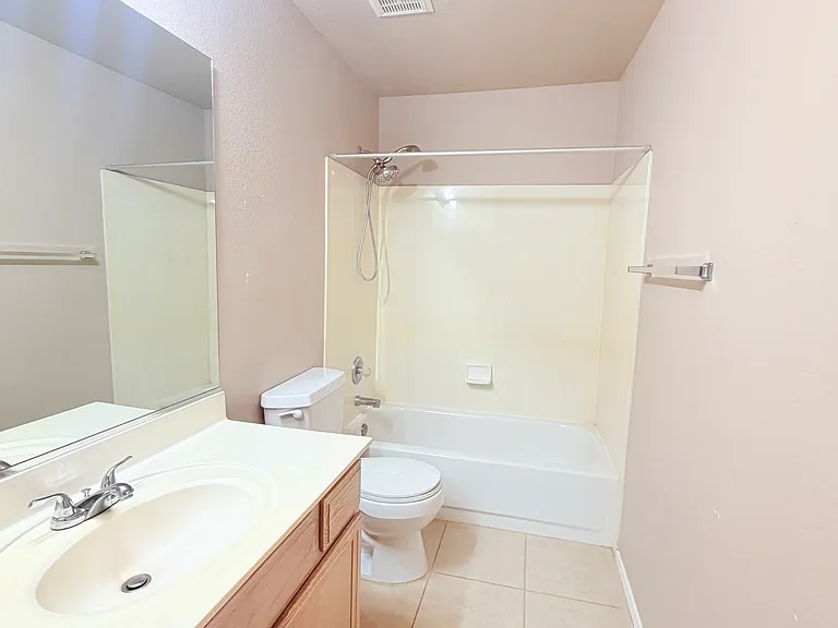 338 E Palomino Ct — Photo 17