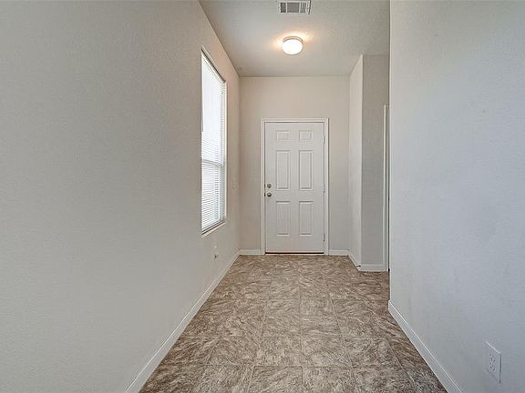5th image of 2723 Skyview Silver Dr