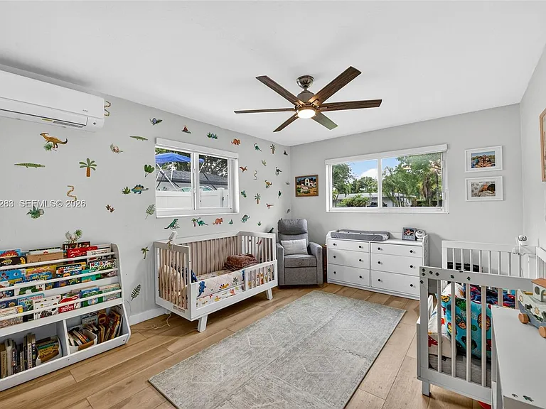 410 SW 55th Ave — Photo 21