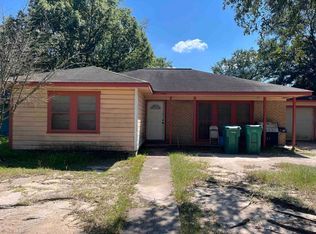 1033 Clairmont Dr, Orange, TX 77630