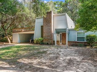 2037 Lewis Turner Blvd #B, Fort Walton Beach, FL 32547