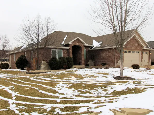 605 Chase Ct, Bourbonnais, IL 60914