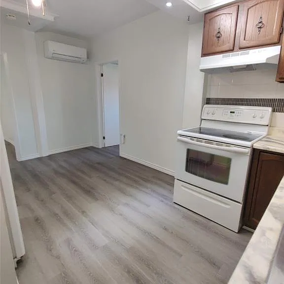 234 Brock St #1A — Photo 4