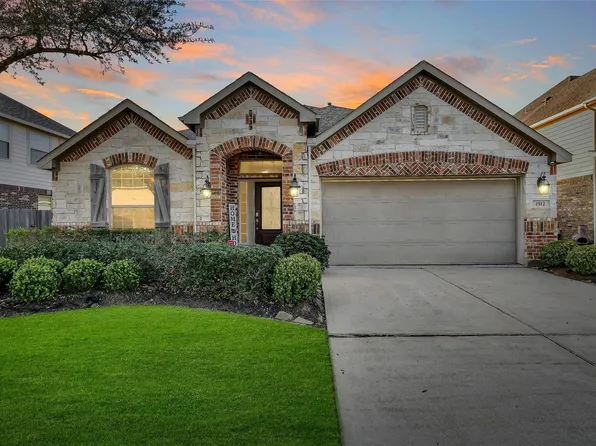 1512 Tyler Point Ln, Pearland, TX 77089