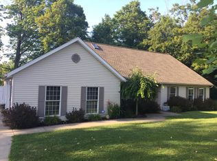 1270 S Hill Rd, Erie, PA 16509