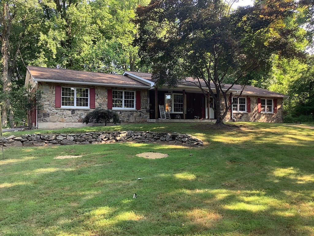 370 Andersen Rd - Property Image