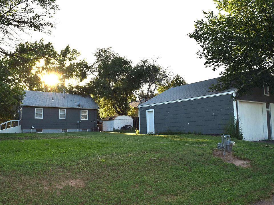 385 S Garfield Ave Colby, KS, 67701 Apartments for Rent Zillow