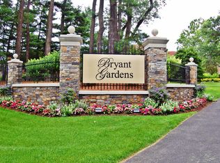 5 Bryant Cres APT 2B, White Plains, NY 10605