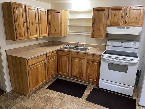 3rd image of 50 Stately St #1
