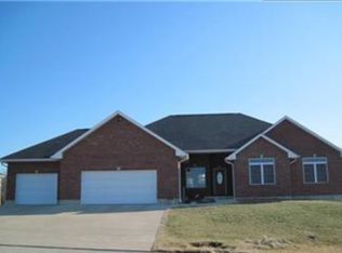52988 Norwoods Lake Pl, Hannibal, MO 63401