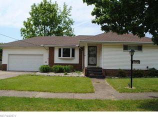 16436 Home St, Maple Heights, OH