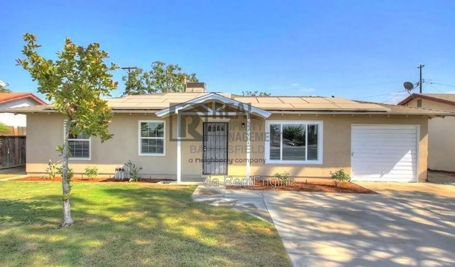 3 bed, 2.0 bath, 1131 sqft, $2,050 — Photo 1