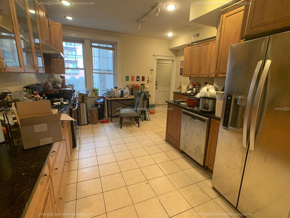 1st image of 125 Saint Paul St #06ddc52a2