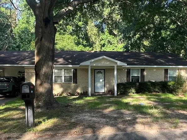 1506 Highland Dr, Waynesboro, MS 39367