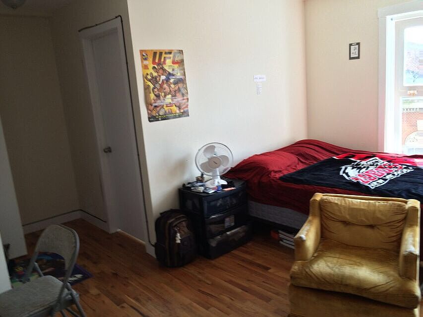 1st image of 7450 N Greenview Ave APT 56