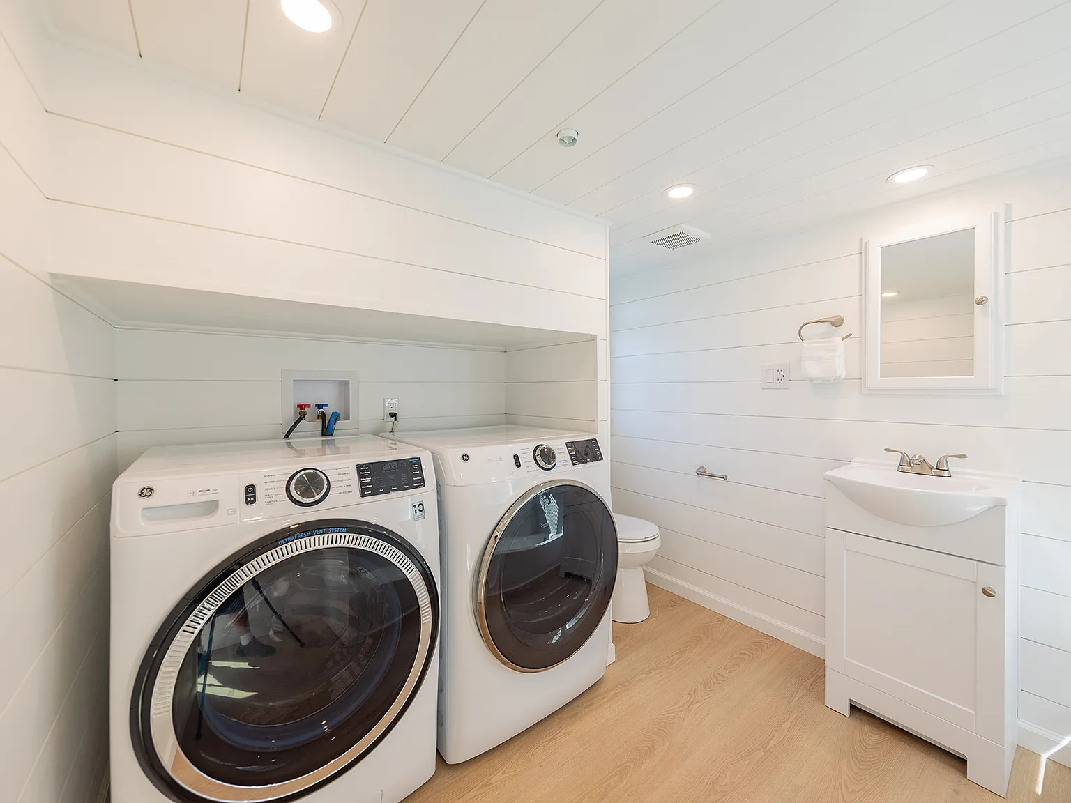 2 bed, $3,700 — Photo 3
