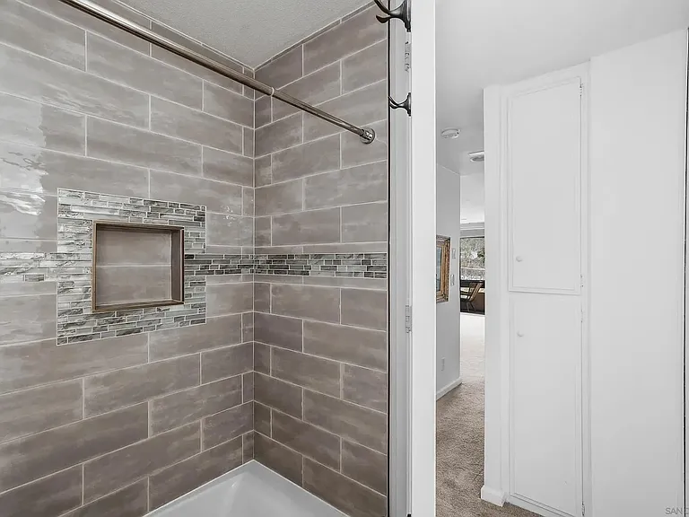 6455 La Jolla Blvd #246 — Photo 3