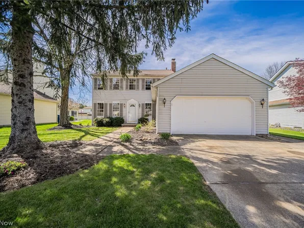 9752 Wainwright Ter, Olmsted Falls, OH 44138