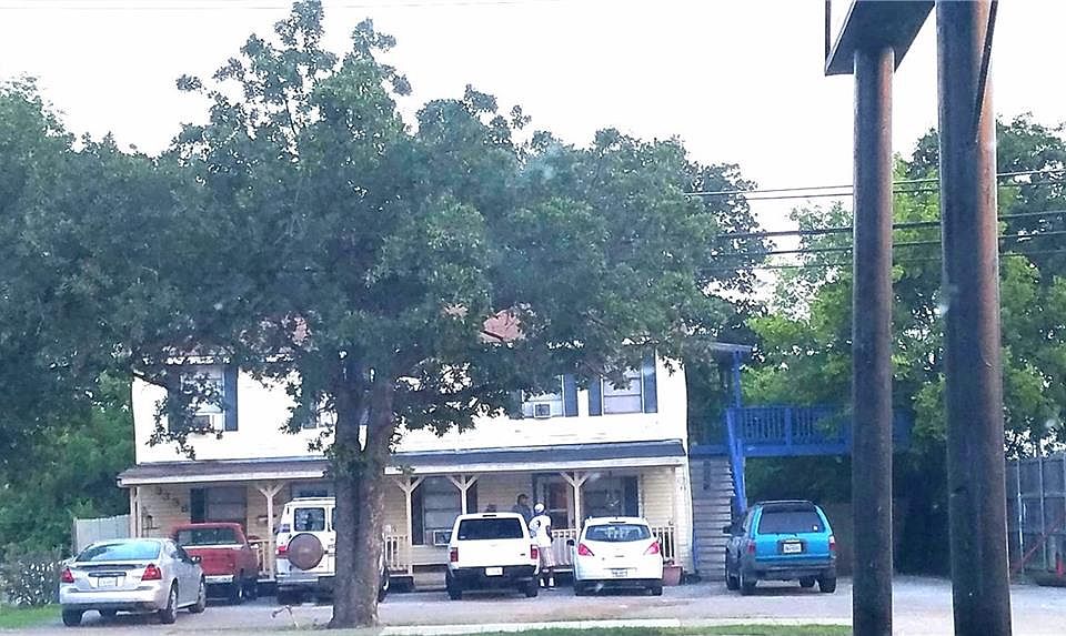 1st image of 3338 W Pioneer Dr