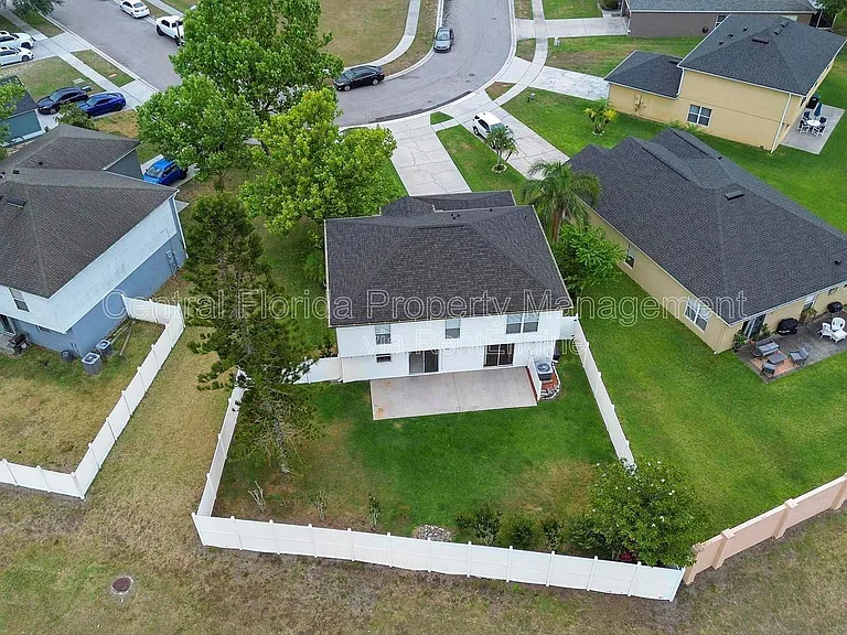 4657 Willamette Cir — Photo 26