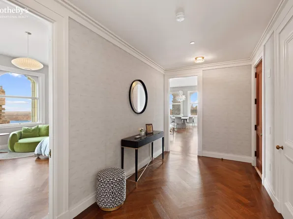 2 Park Place image 5 of 20