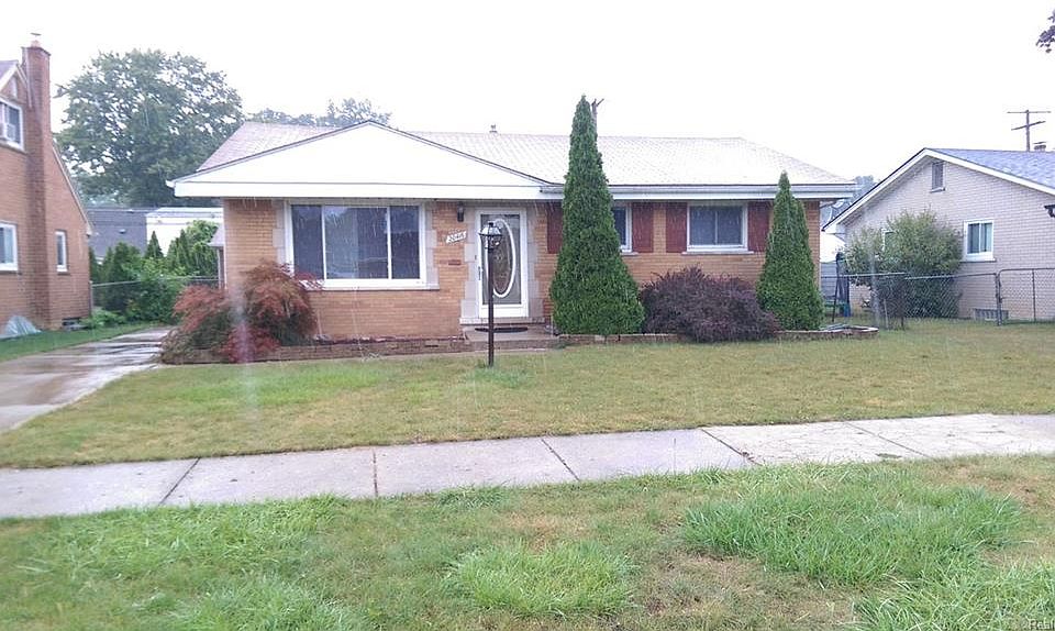 1st image of 20416 Brooklawn Dr