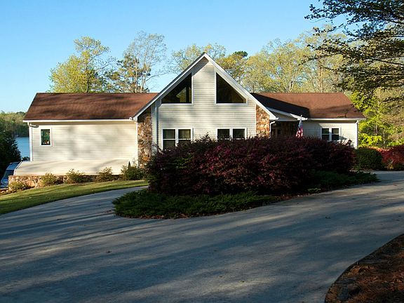 5th image of 15 Saponi Dr