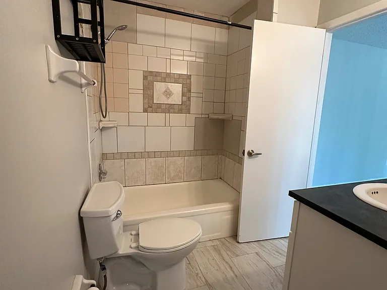 39 Springwood Sq — Photo 15