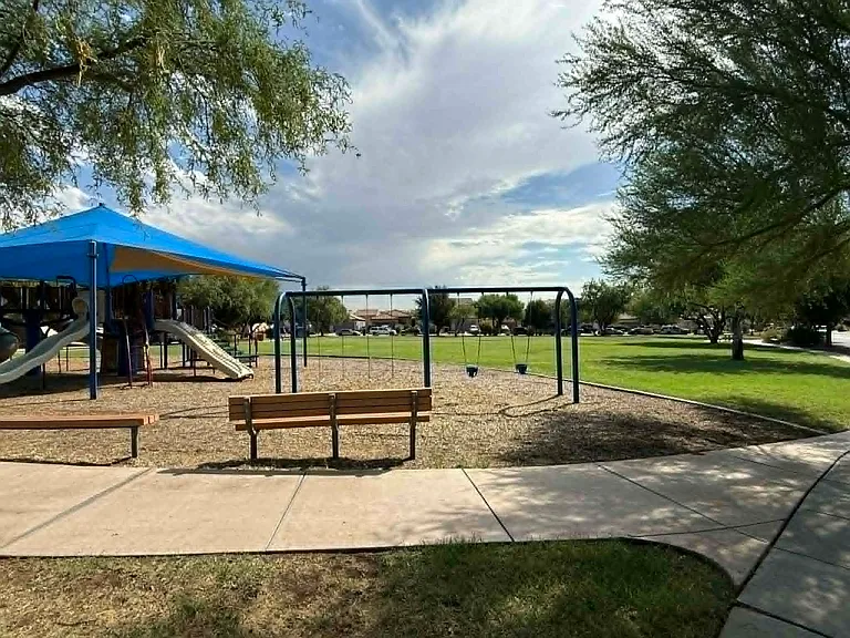 885 W Calle Muro Fuerte — Photo 40