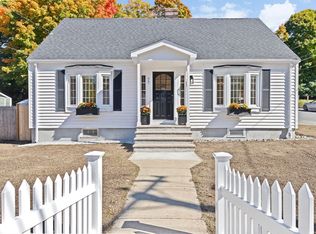 77 Pearl St, Woburn, MA 01801