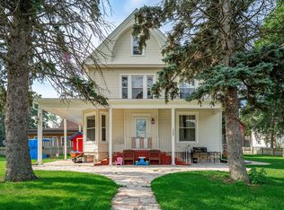 202 W Division St, Holcomb, IL 61043