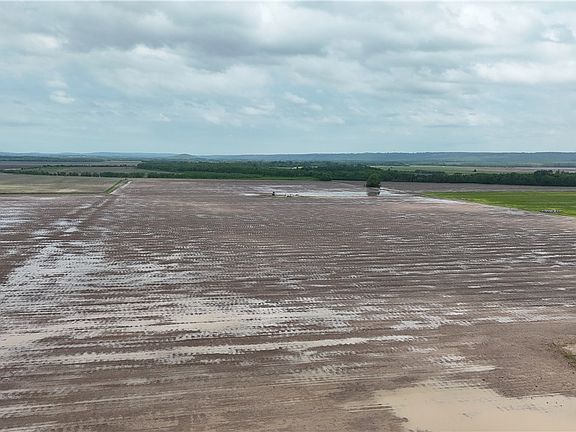 4th image of Farm/